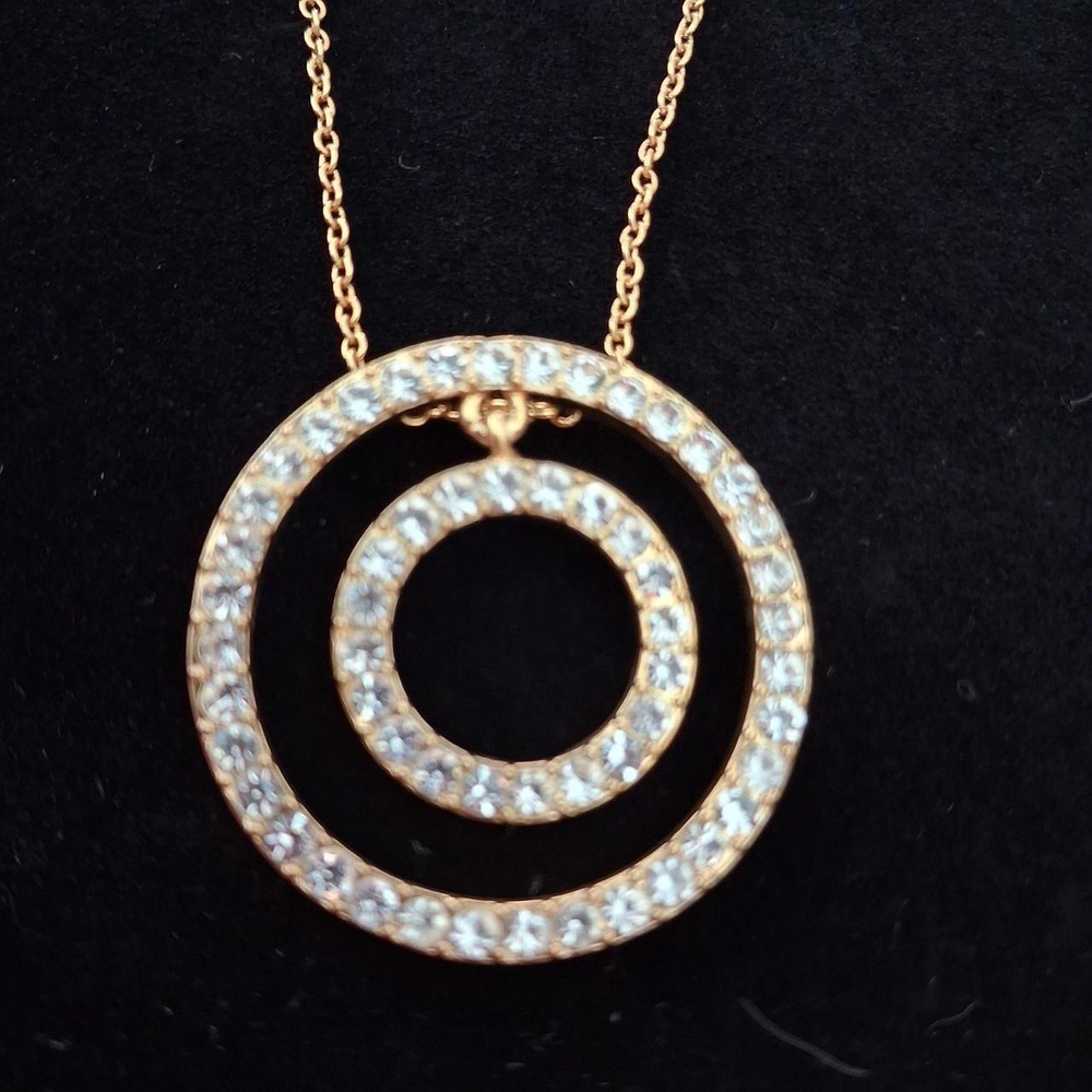 Vintage 80s/ 90s Gold Tone Moving Double Circle Rhinestone Pendant Necklace
